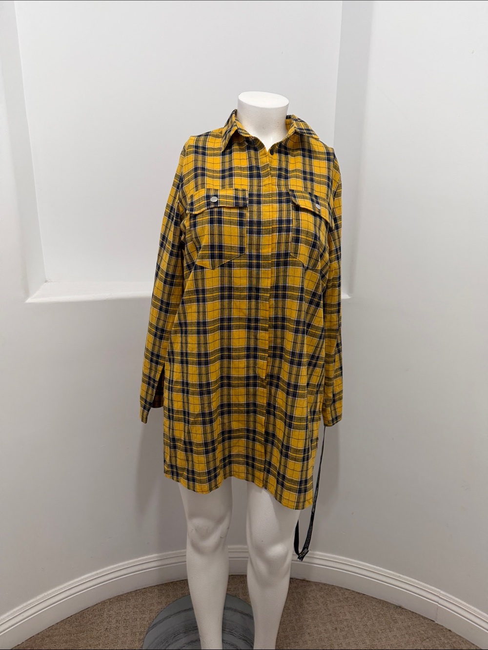 PrettyLittleThing Yellow & Black Plaid Long Sleeve Shirt Dress - Picture 1 of 5